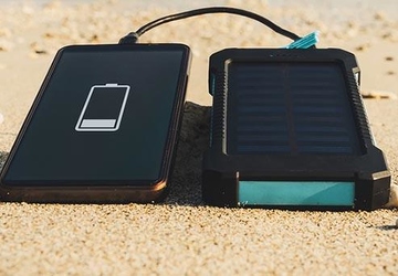 5 Portable Solar Power Gadgets for Outdoor Enthusiasts